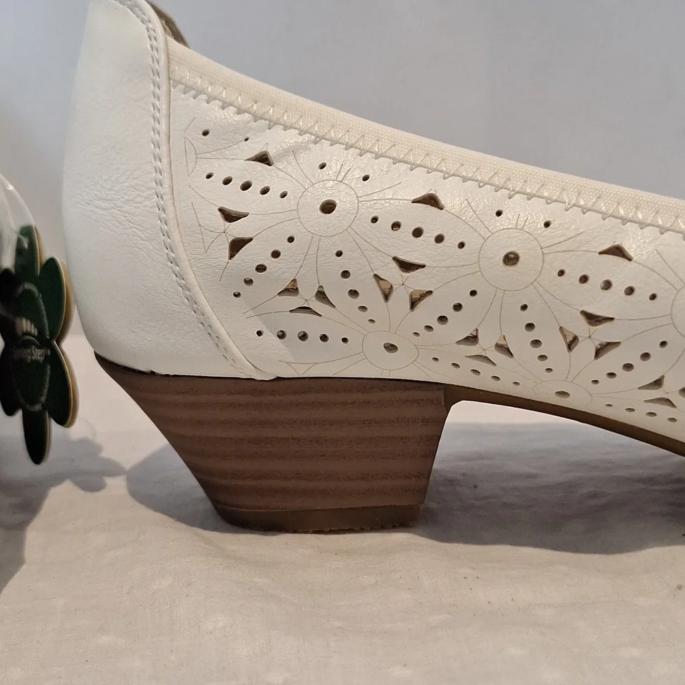 Spring Step White Lazer Cut Peep-Toe Low Heel Size EU 41 US 11 NWOB
